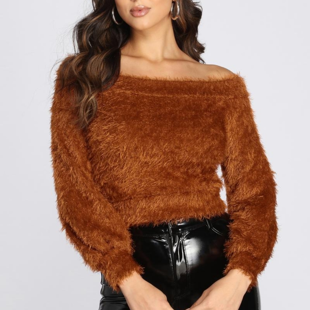 OFF THE SHOULDER KNIT TOP